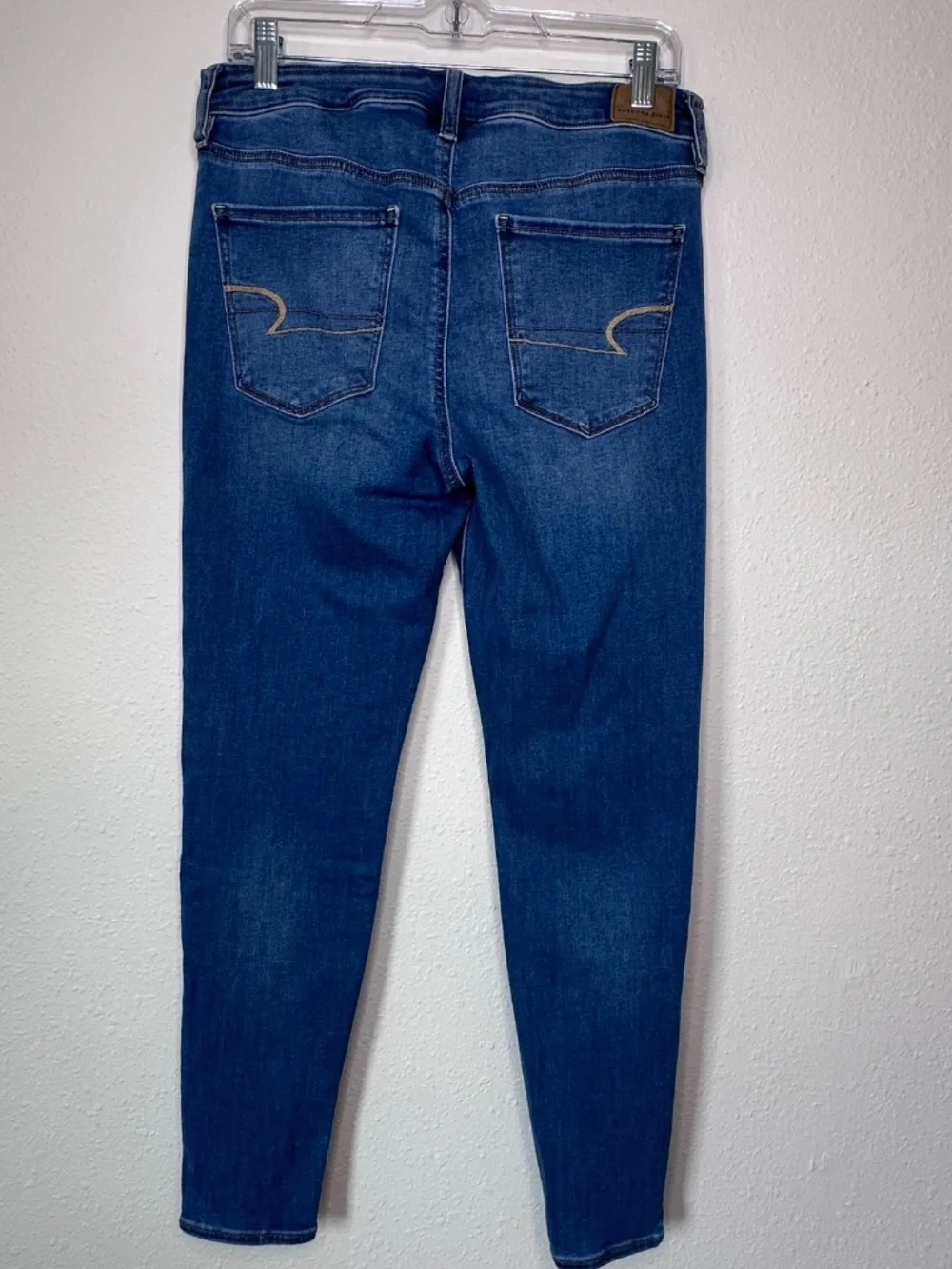American Eagle High-Waisted Jegging Jean, Medium Wash, Size 12 Regular